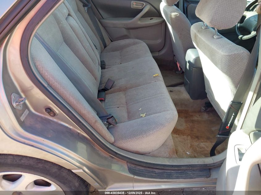 2000 Toyota Camry Le VIN: JT2BG22K1Y0465020 Lot: 43835435