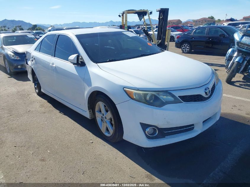 TOYOTA CAMRY SE