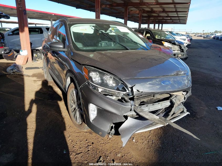 FORD ESCAPE TITANIUM