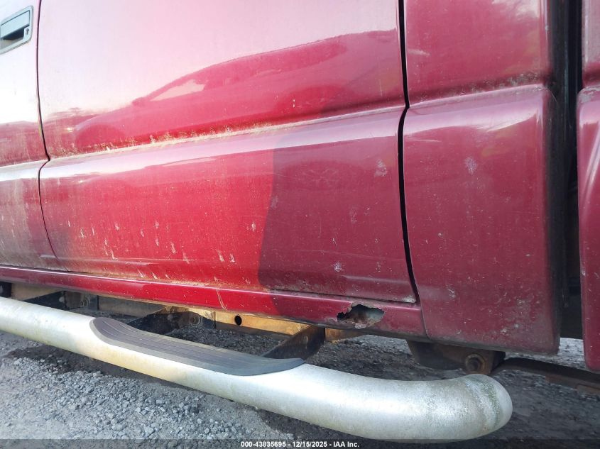 2002 GMC Sonoma Sls VIN: 1GTDT13W42K210235 Lot: 43835695