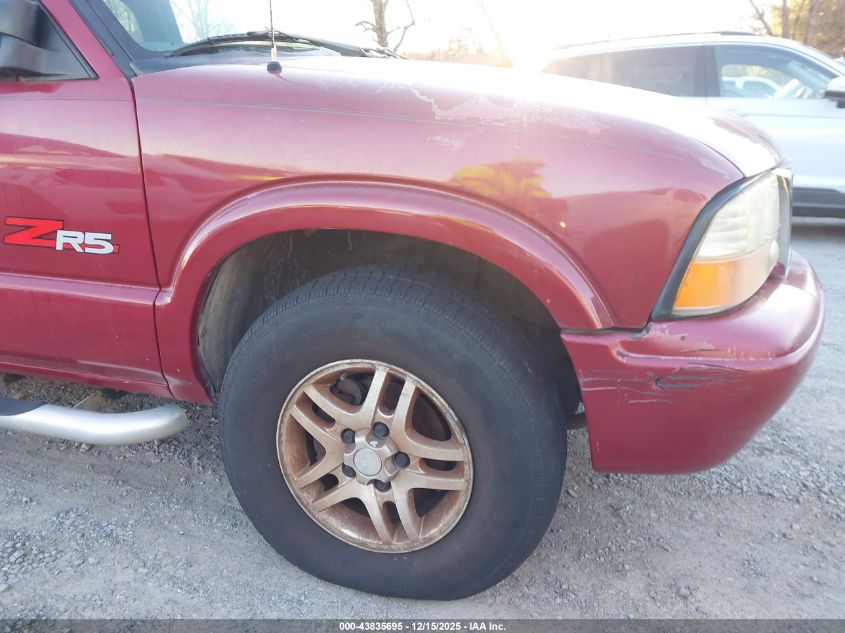 2002 GMC Sonoma Sls VIN: 1GTDT13W42K210235 Lot: 43835695