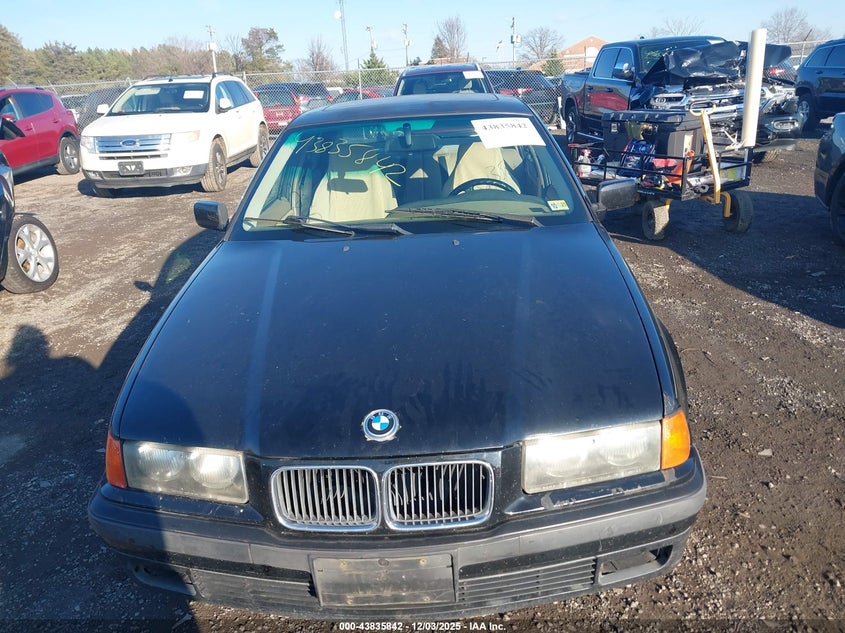 WBACB3328RFE19620 1994 BMW 3ER photo no. 6