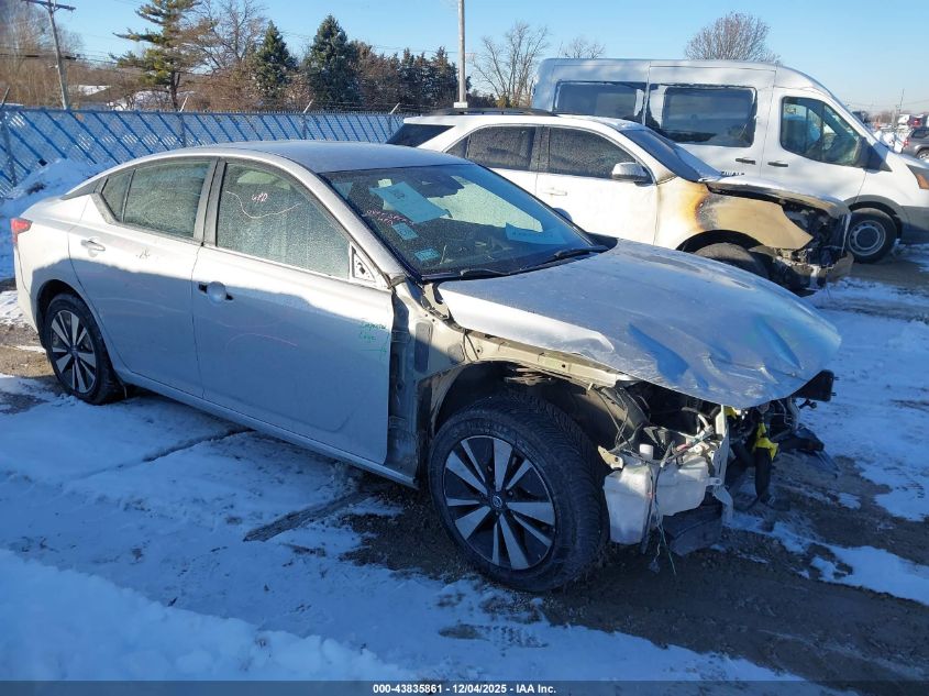 NISSAN ALTIMA SV INTELLIGENT AWD