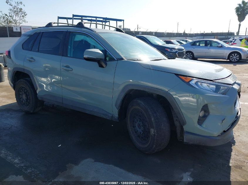 TOYOTA RAV4 XLE