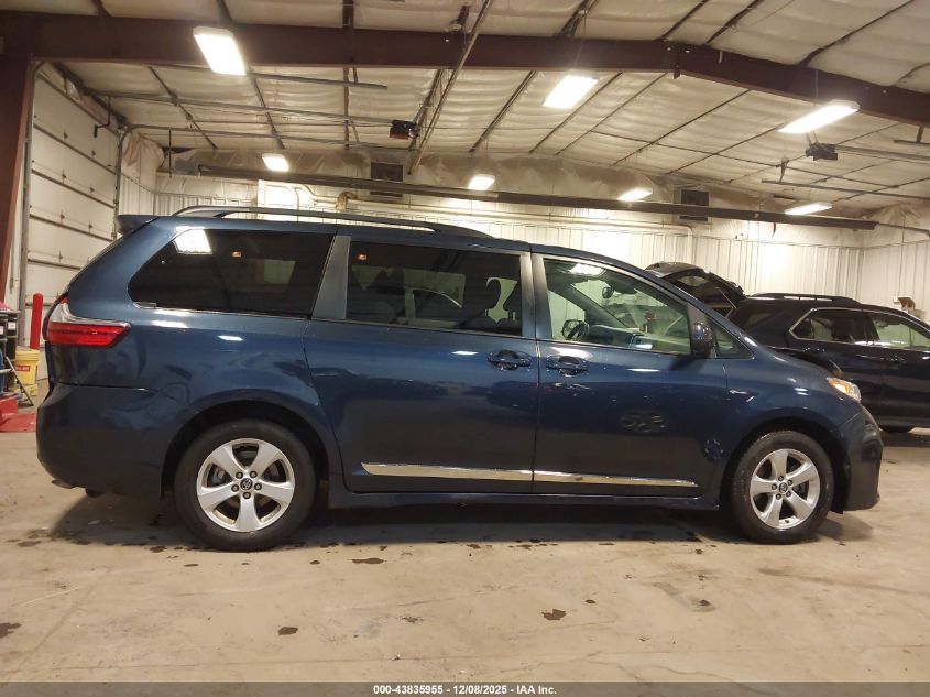 2018 Toyota Sienna Le 8 Passenger VIN: 5TDKZ3DC7JS920971 Lot: 43835955