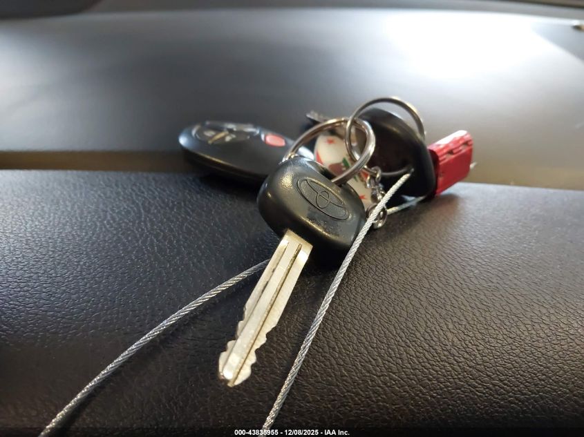 2018 Toyota Sienna Le 8 Passenger VIN: 5TDKZ3DC7JS920971 Lot: 43835955