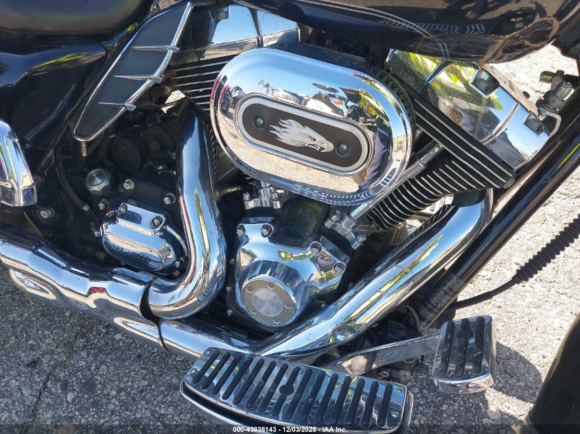 2011 Harley-Davidson Flhtcu VIN: 1HD1FC414BB652682 Lot: 43836143