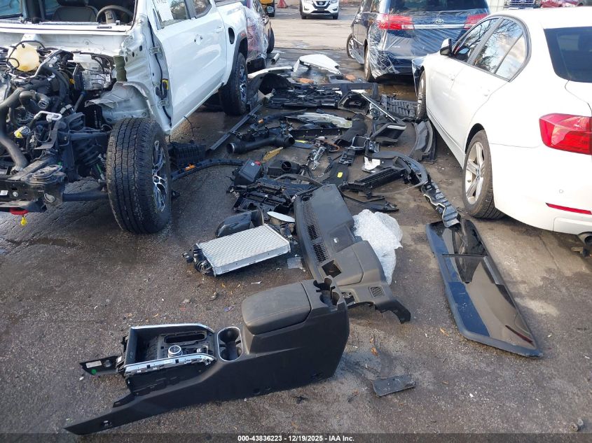 2023 GMC Canyon 4Wd Short Box At4 VIN: 1GTP6DEK7P1136984 Lot: 43836223