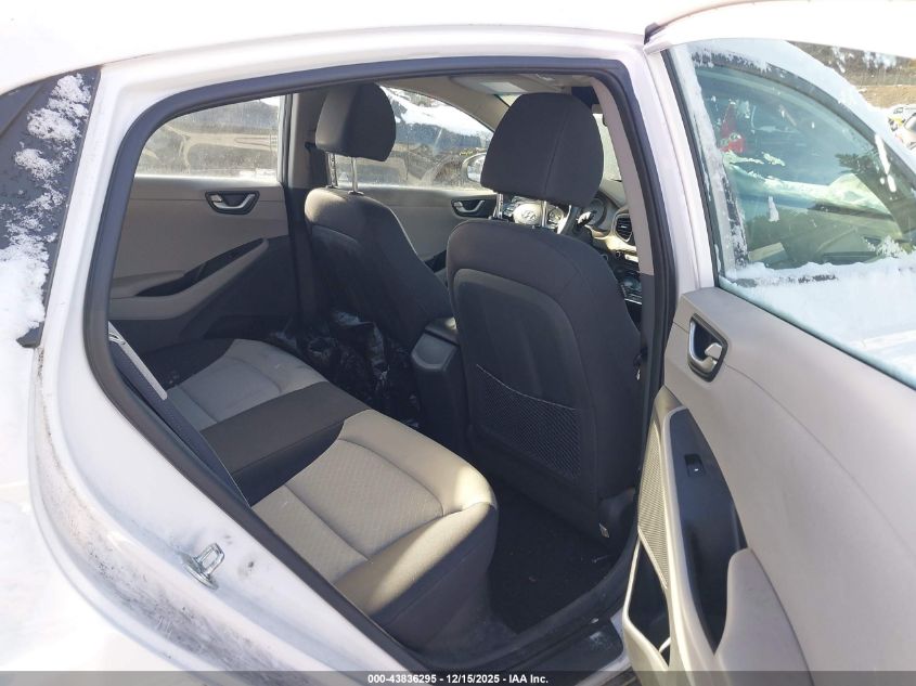 2017 Hyundai Ioniq Hybrid Blue VIN: KMHC65LC1HU024631 Lot: 43836295