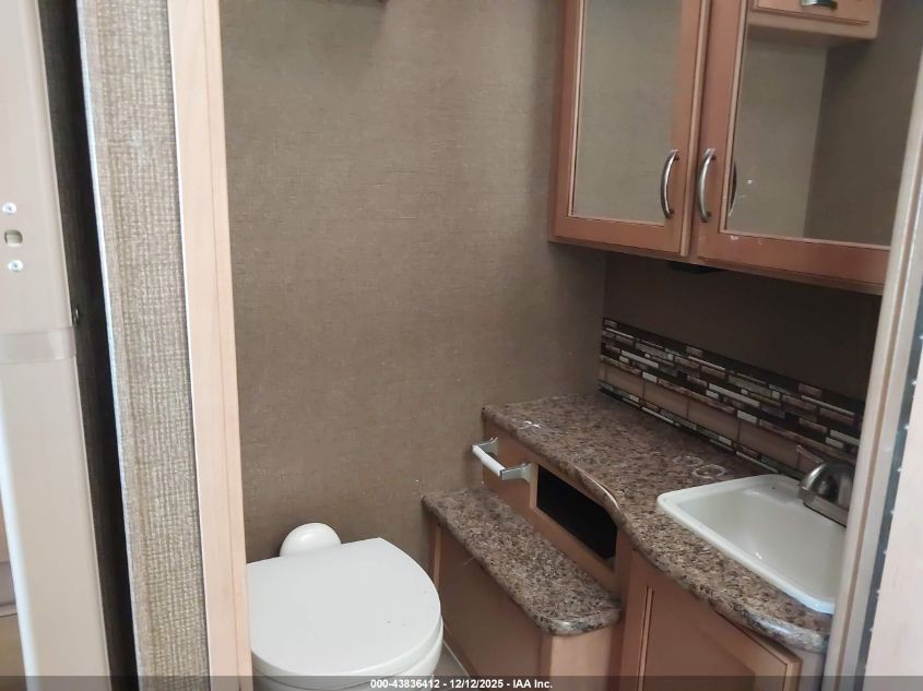 2016 Ford E-450 Cutaway VIN: 1FDXE4FS6GDC08821 Lot: 43836412