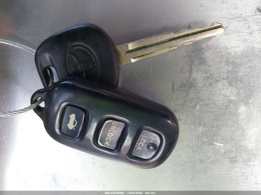 2002 Toyota Camry Le V6 VIN: 4T1BF32K22U015467 Lot: 43836462