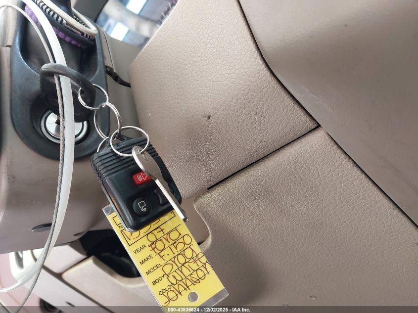 2007 Ford F-150 Xlt VIN: 1FTRW12W27KC13981 Lot: 43836624