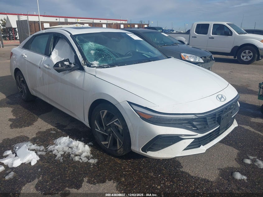 2024 HYUNDAI ELANTRA  (VIN: KMHLP4DG1RU741346)