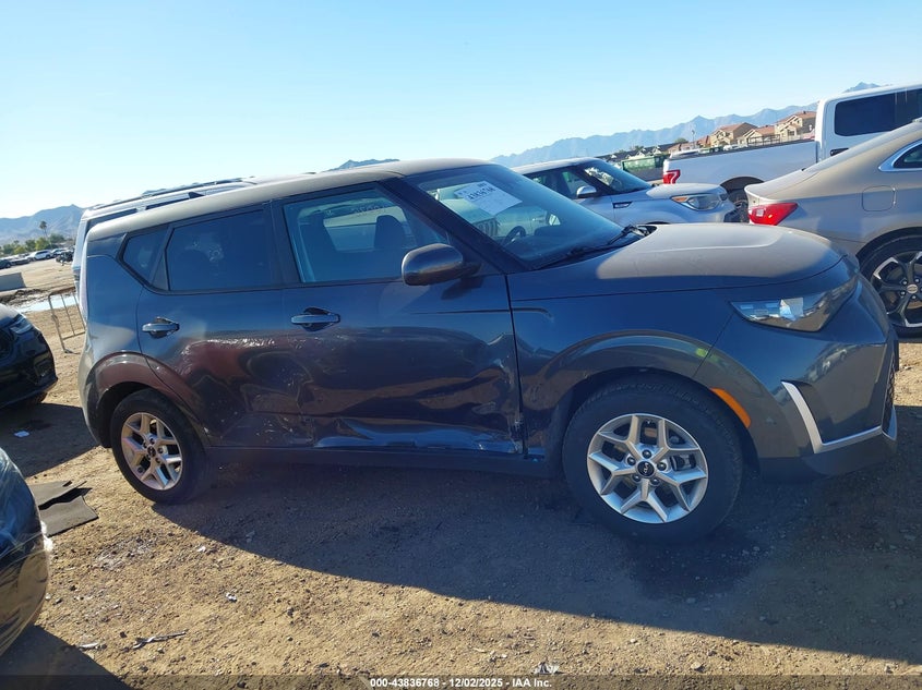 KNDJ23AU2R7914563 2024 KIA SOUL photo no. 13
