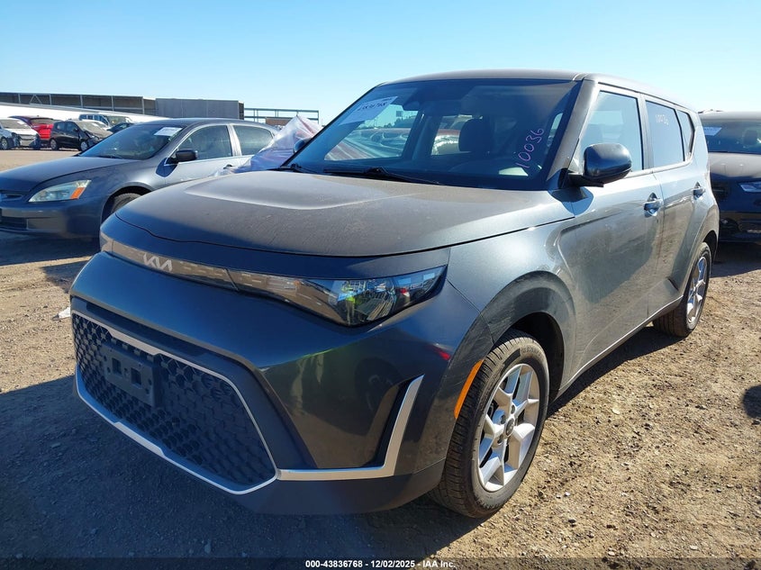 KNDJ23AU2R7914563 2024 KIA SOUL photo no. 2