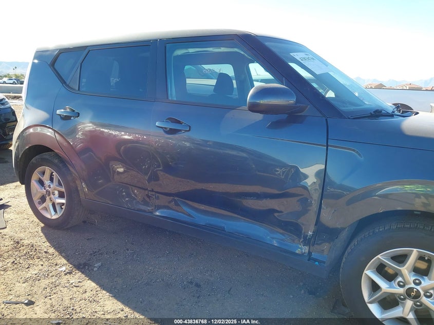 KNDJ23AU2R7914563 2024 KIA SOUL photo no. 6