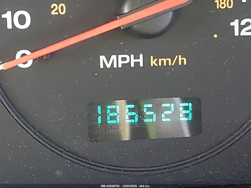 2000 Jeep Grand Cherokee Laredo VIN: 1J4GW48S0YC232354 Lot: 43836792