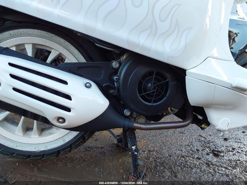 2023 Vespa Primavera/Sprint 150 VIN: ZAPM818G9P5803256 Lot: 43836809