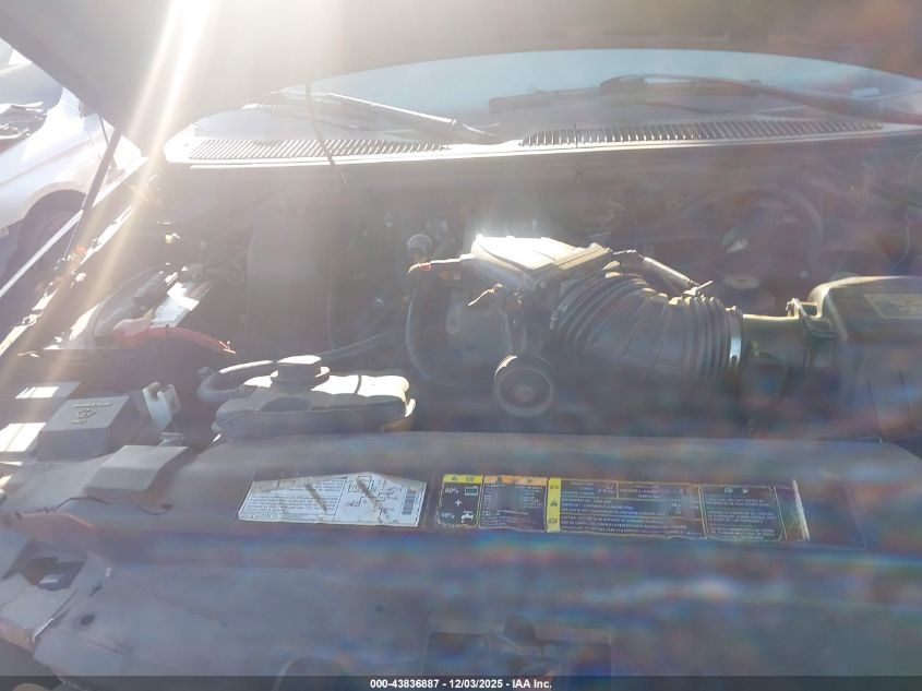 2002 Ford F-150 Lariat VIN: 1FTRW07372KD15181 Lot: 43836887