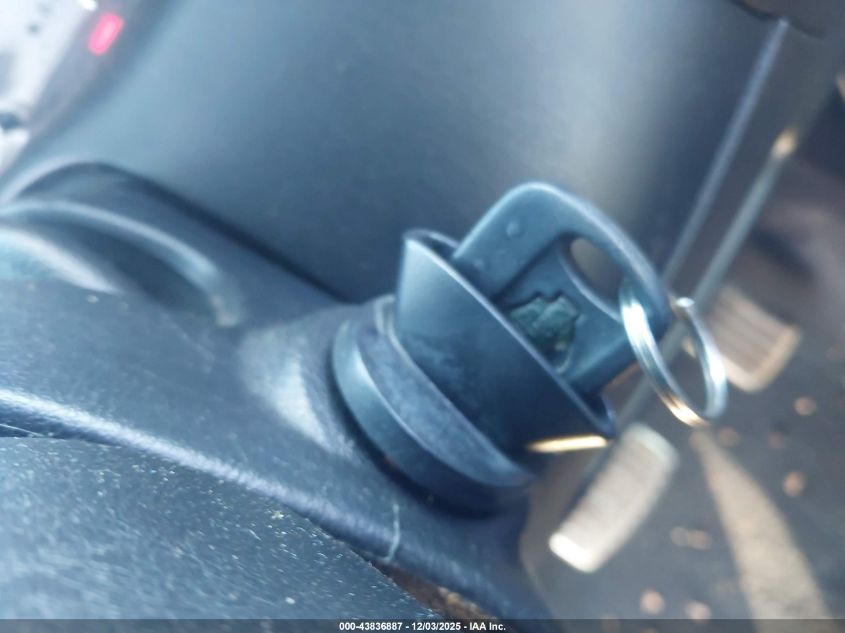 2002 Ford F-150 Lariat VIN: 1FTRW07372KD15181 Lot: 43836887