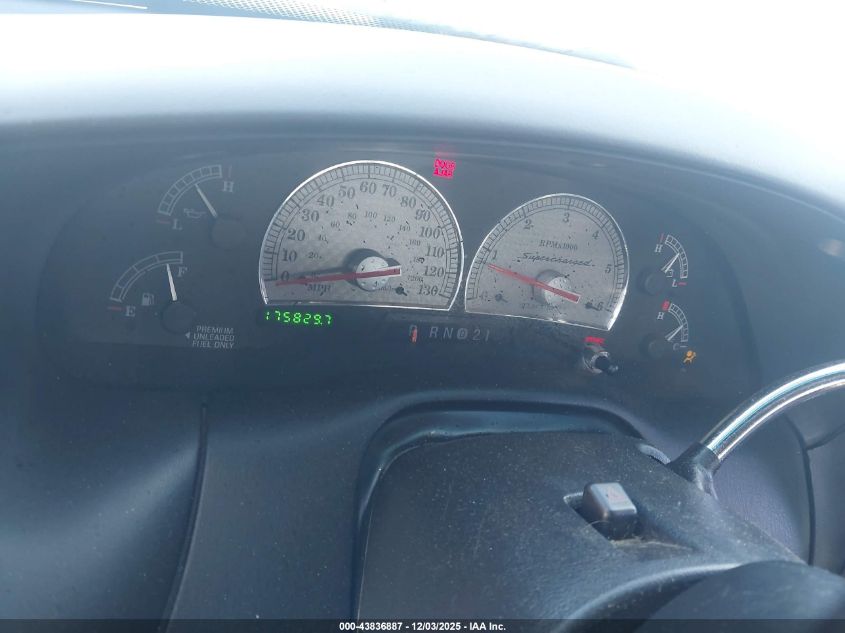 2002 Ford F-150 Lariat VIN: 1FTRW07372KD15181 Lot: 43836887