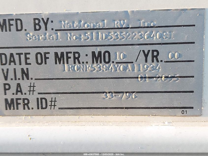 2000 Ford F550 Super Duty Stripped Chass VIN: 1FCNF53S4Y0A11934 Lot: 43837080