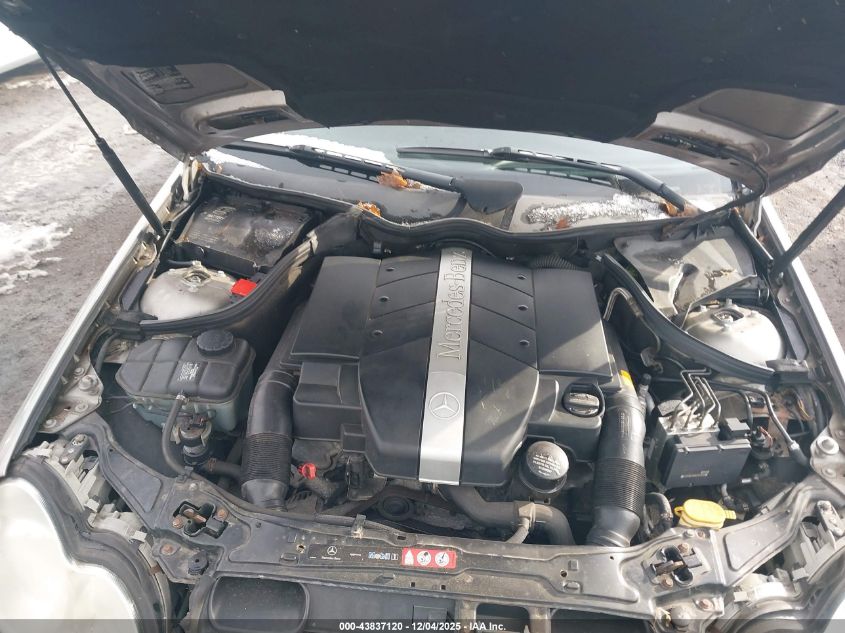 2005 Mercedes-Benz C 240 Luxury 4Matic VIN: WDBRF81J95F565880 Lot: 43837120