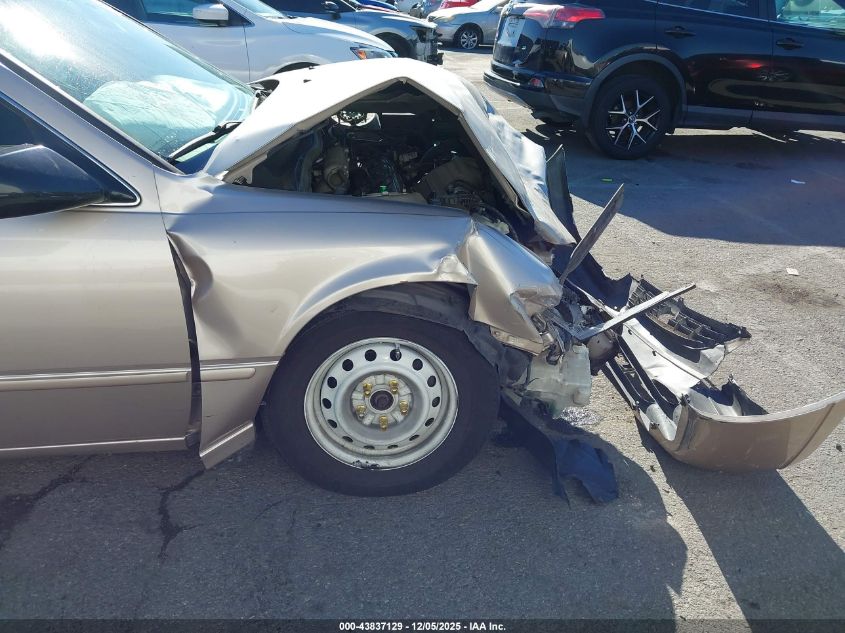 1999 Toyota Camry Le VIN: 4T1BG22K2XU890501 Lot: 43837129