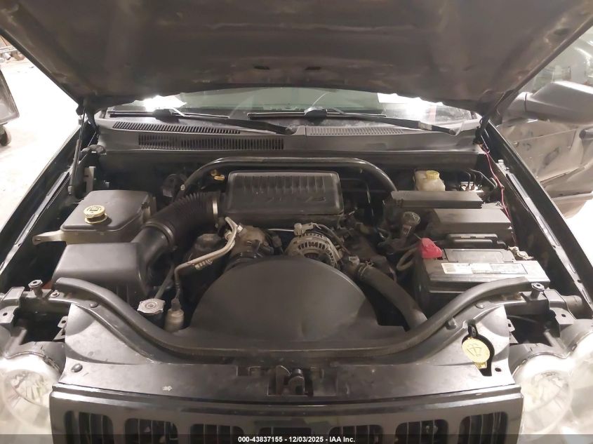 2007 Jeep Grand Cherokee Laredo VIN: 1J8HR48P27C589670 Lot: 43837155