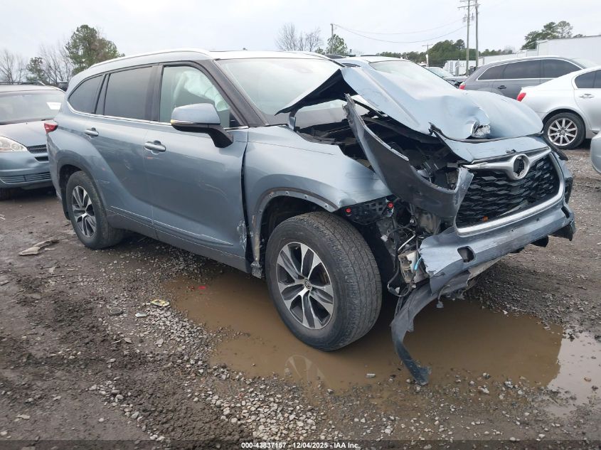 TOYOTA HIGHLANDER XLE