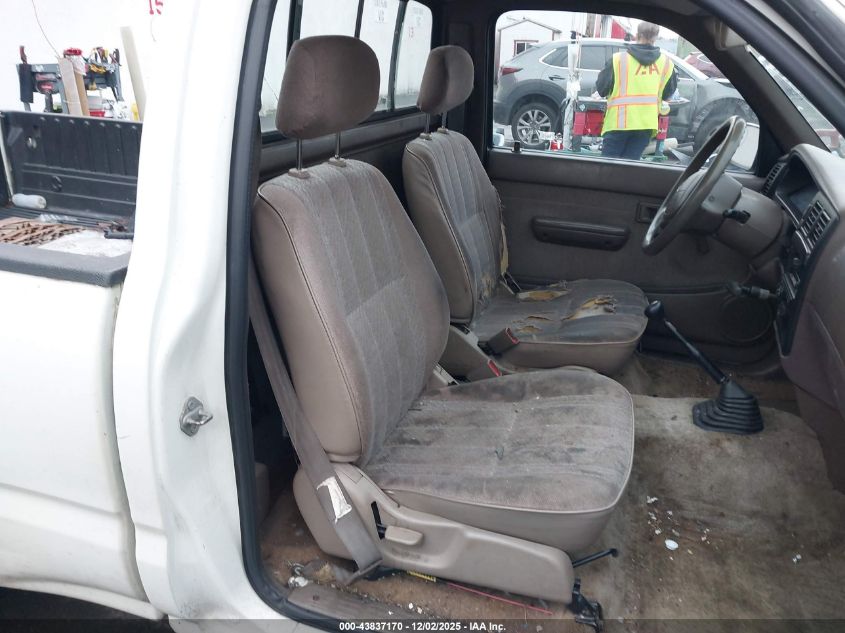 1995 Toyota Tacoma VIN: 4TAUN41B5SZ045231 Lot: 43837170