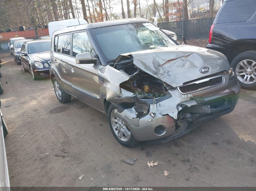 2011 Kia Soul + VIN: KNDJT2A21B7233886 Lot: 43837239