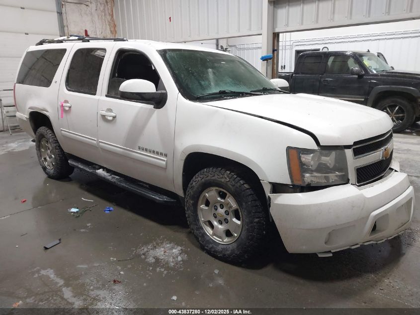 CHEVROLET SUBURBAN LT