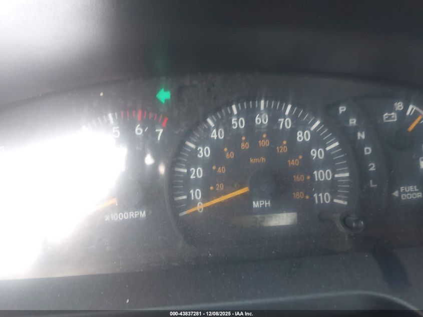 2002 Toyota Tundra Sr5 V8 VIN: 5TBRT34172S327765 Lot: 43837281