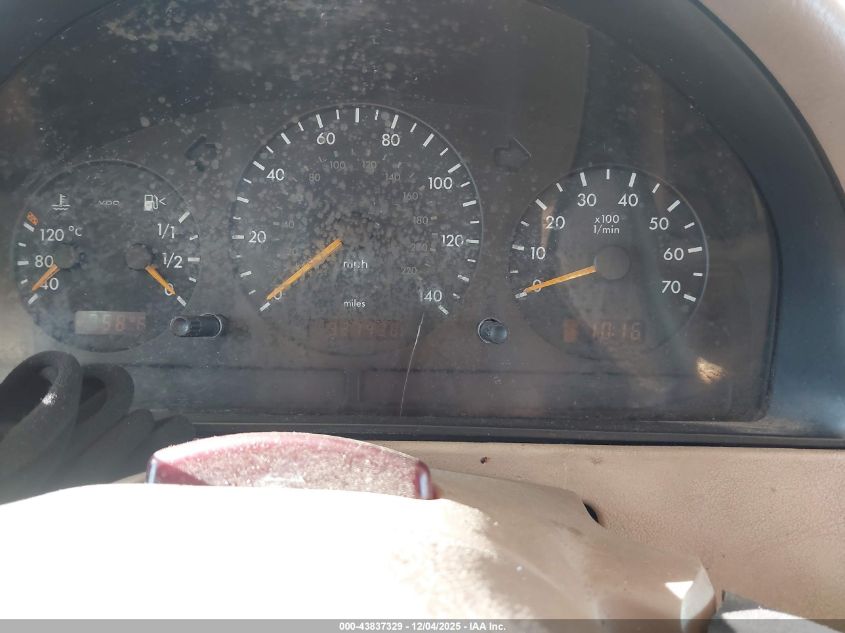 2000 Mercedes-Benz Ml 320 VIN: 4JGAB54E0YA192734 Lot: 43837329