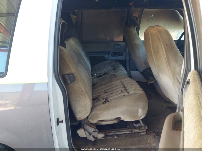 1993 Chevrolet Suburban C1500 VIN: 1GNEC16K9PJ323342 Lot: 43837351