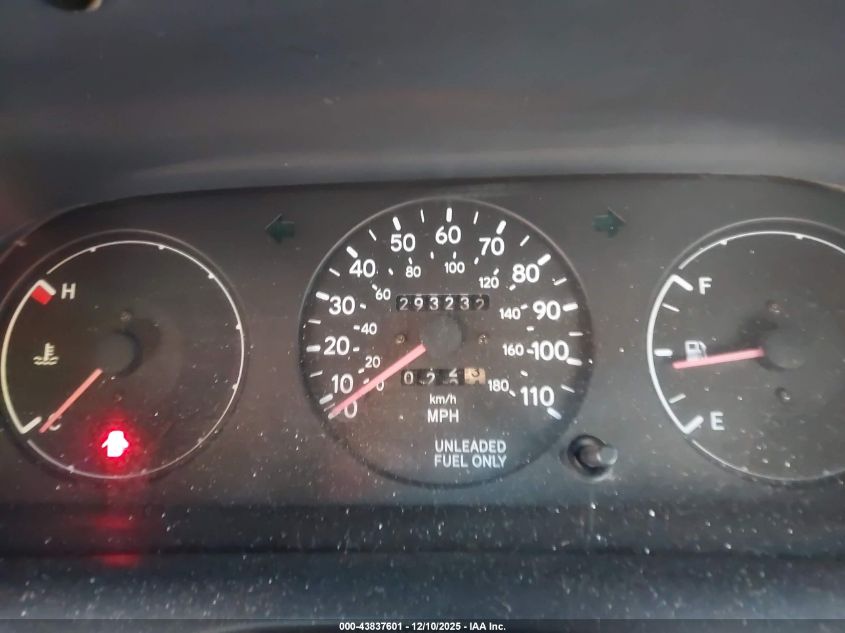 1997 Toyota Corolla Dx VIN: 1NXBB02E2VZ553840 Lot: 43837601