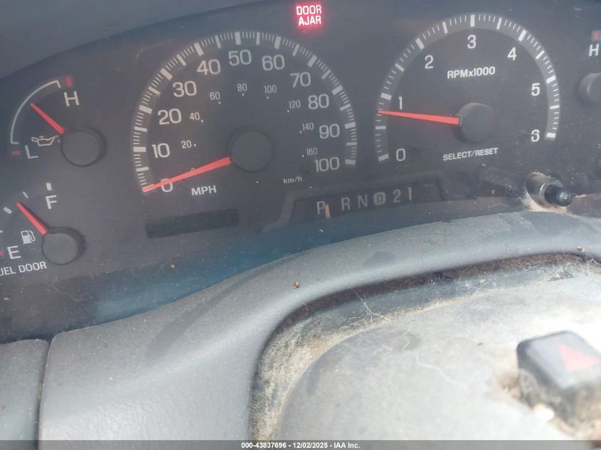 2000 Ford F-150 Lariat/Xl/Xlt VIN: 1FTRX08L3YKA26271 Lot: 43837696