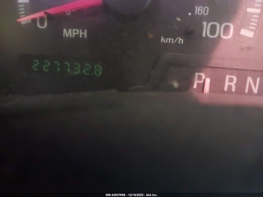 2000 Ford F-150 Lariat/Xl/Xlt VIN: 1FTRX08L3YKA26271 Lot: 43837696