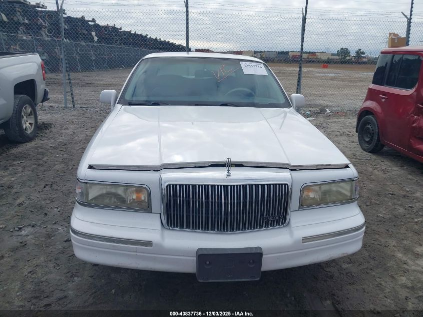 1996 Lincoln Town Car Executive VIN: 1LNLM81W5TY646462 Lot: 43837736