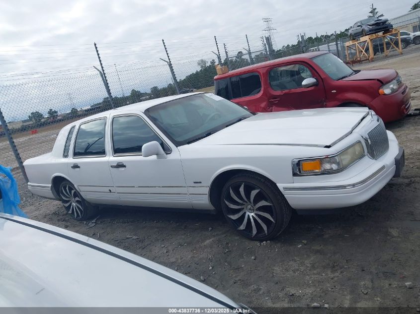 1996 Lincoln Town Car Executive VIN: 1LNLM81W5TY646462 Lot: 43837736