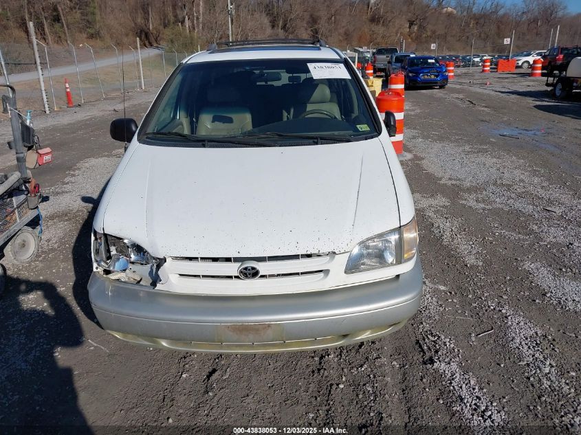 2000 Toyota Sienna Xle VIN: 4T3ZF13CXYU298842 Lot: 43838053