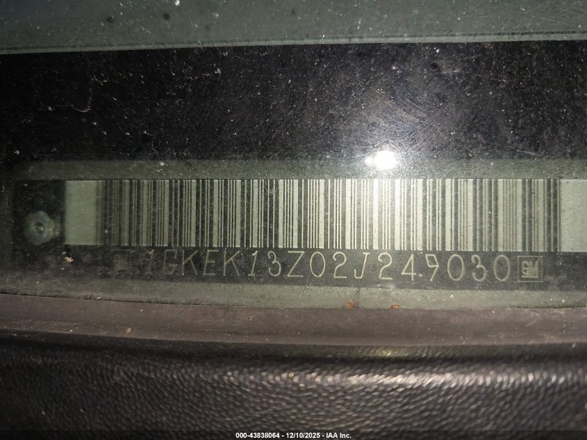 2002 GMC Yukon Slt VIN: 1GKEK13Z02J249030 Lot: 43838064