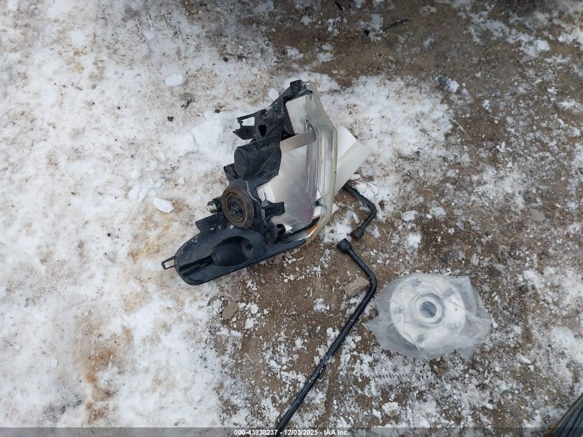 2009 Ford Focus Se VIN: 1FAHP35N39W185133 Lot: 43838237