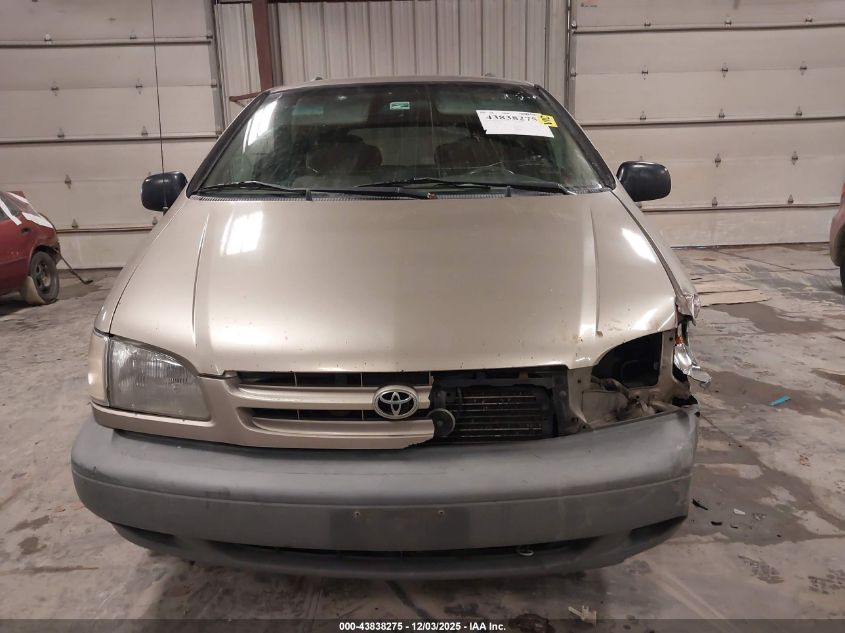 2000 Toyota Sienna Le VIN: 4T3ZF13C3YU243973 Lot: 43838275