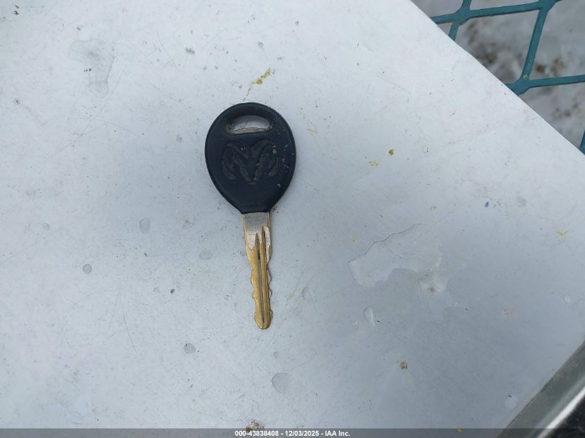 2004 Dodge Dakota Sport/Sxt VIN: 1D7HG38NX4S607992 Lot: 43838408