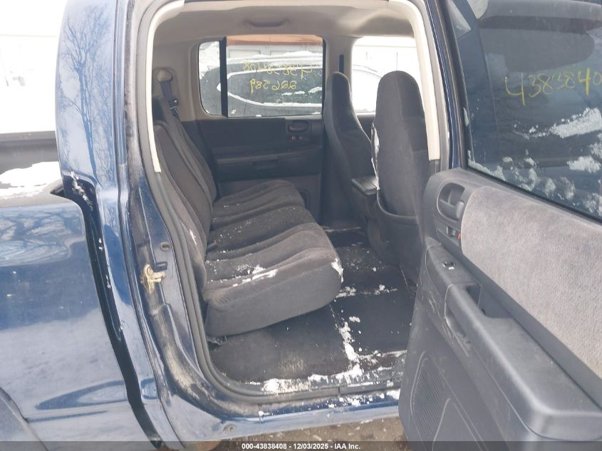 2004 Dodge Dakota Sport/Sxt VIN: 1D7HG38NX4S607992 Lot: 43838408