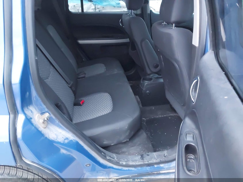 2009 Chevrolet Hhr Ls VIN: 3GNCA33B79S597217 Lot: 43838582