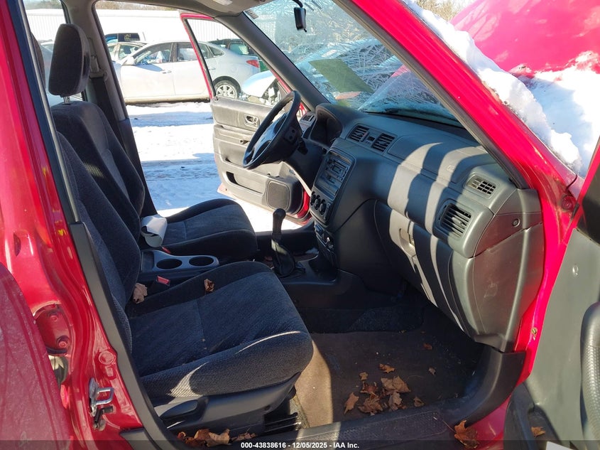 JHLRD1760YS010526 2000 HONDA CR-V photo no. 5