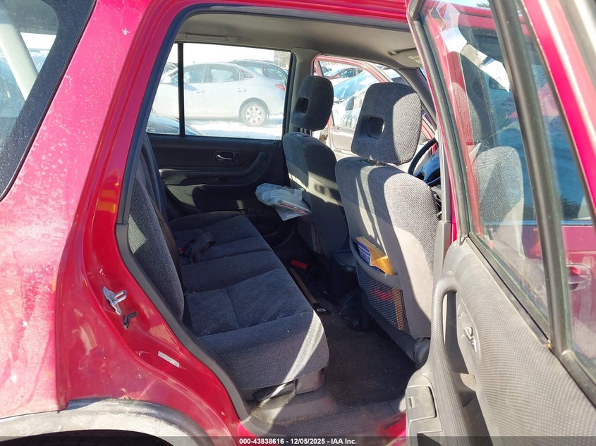 JHLRD1760YS010526 2000 HONDA CR-V photo no. 8